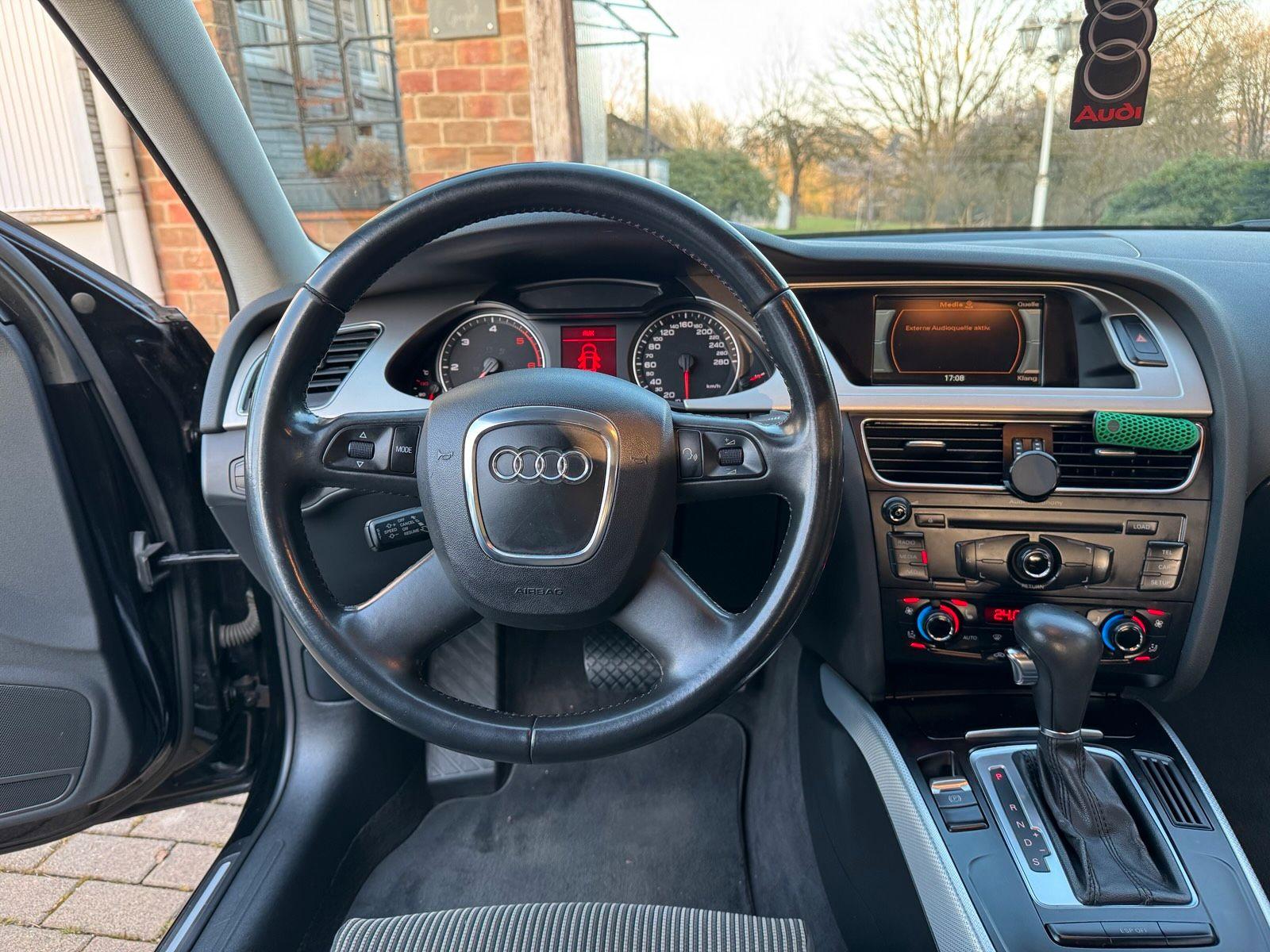 Audi A4 2009 — photo 14