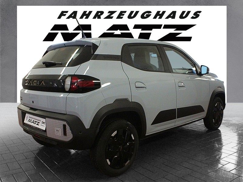 Fahrzeugabbildung Dacia Spring electric 100 Extreme