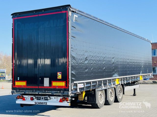 Schmitz Cargobull Curtainsider Mega