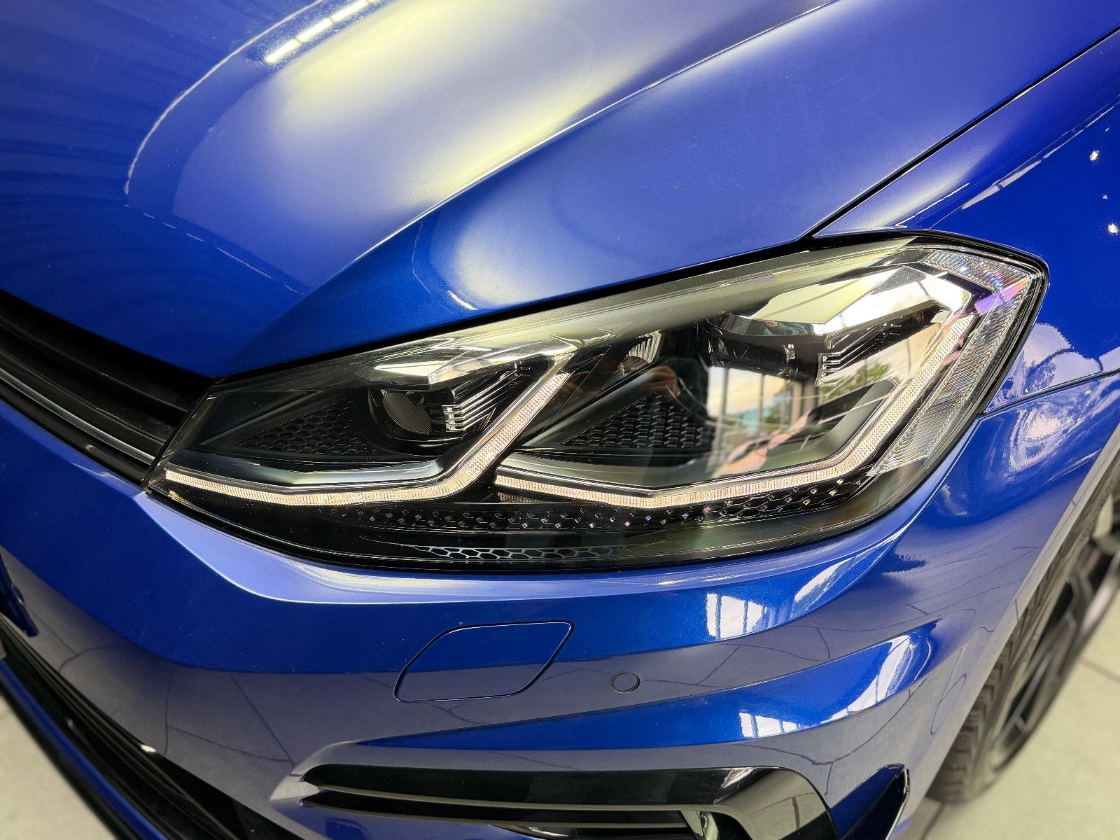 Fahrzeugabbildung Volkswagen Golf VII R 4Motion |REMUS|PANO|LEDER