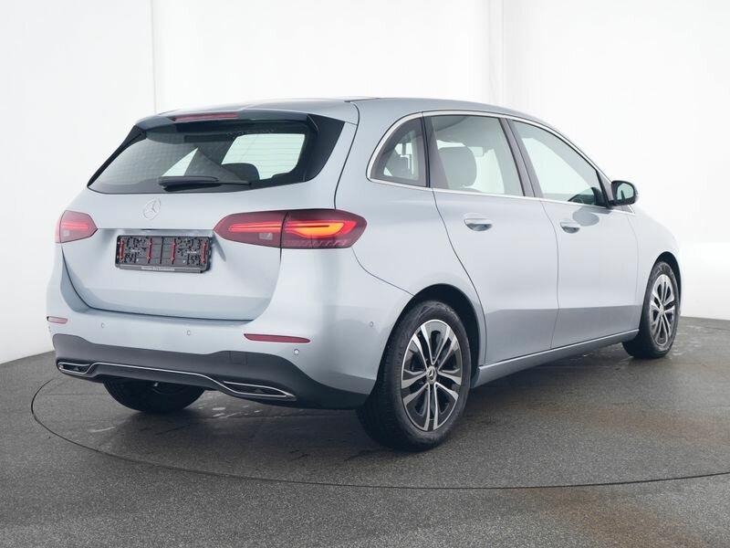 Mercedes-Benz B 200 d Advanced AHK*PANORAMA*LED*RFK*MBUX*etc..