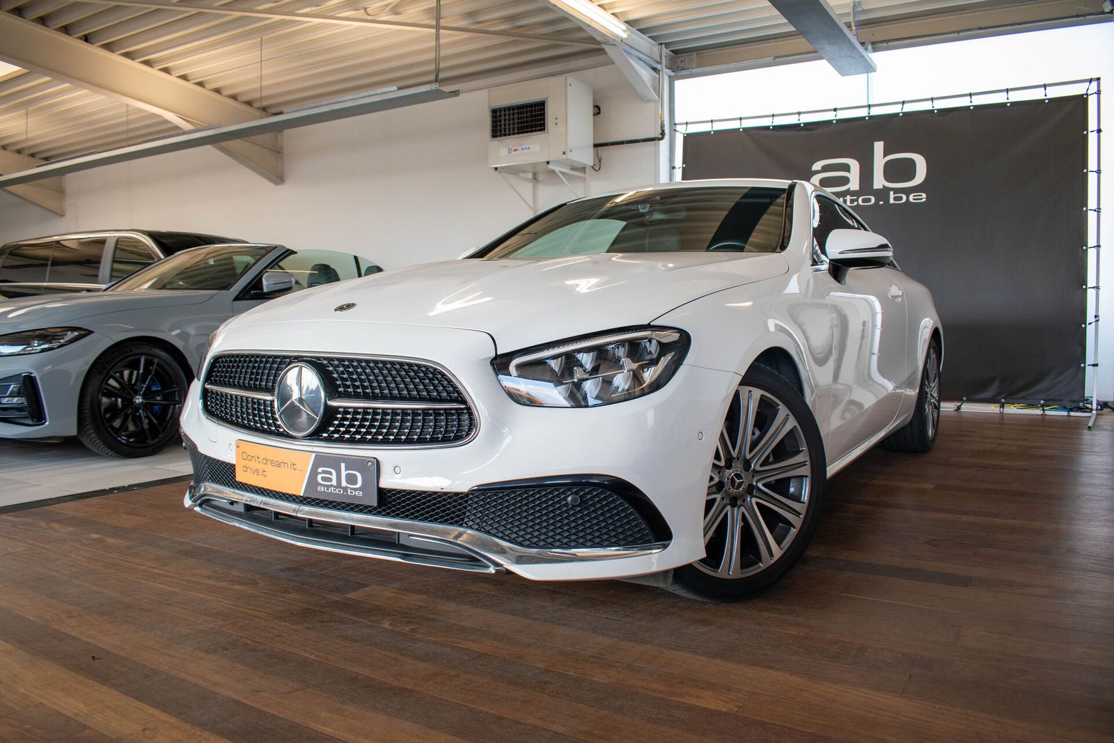 Mercedes-Benz E 200 COUPE, BURMESTER, DODE HOEK, ZETELVERW., C