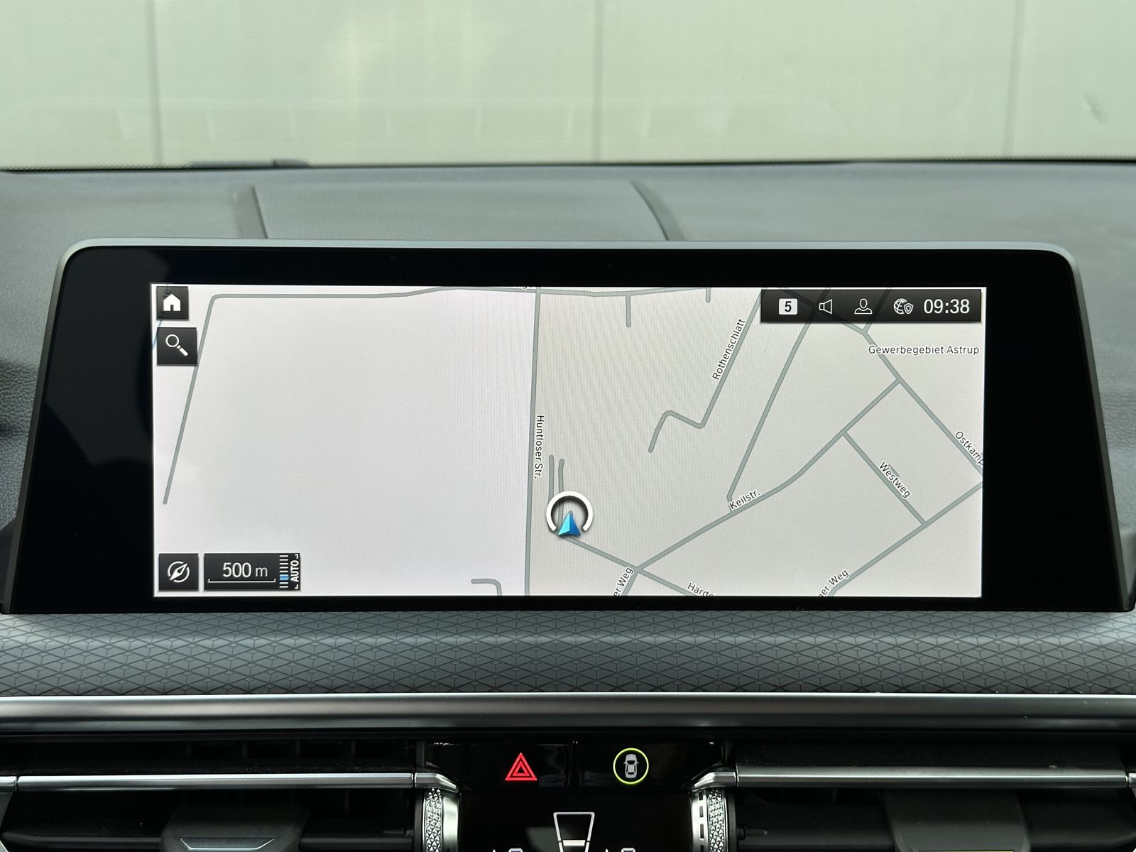 Fahrzeugabbildung BMW X3 xDrive30e M-Sport NAV+LASER+PANO+HUD+KAMERA