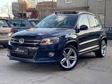 Volkswagen Tiguan Sport & Style R-LINE 4Motion*PANO*AHK* - Volkswagen Tiguan R mit Diesel-Antrieb