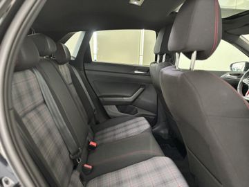 Fotografie 9 des VW Polo 2.0 TSI DSG GTI