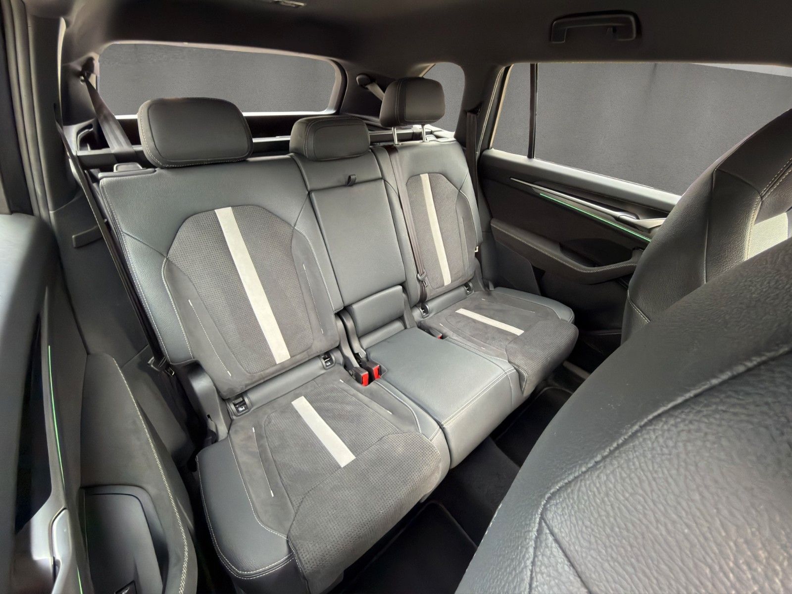 Fahrzeugabbildung SKODA Kodiaq 1.5 TSI Sportline*DSG*7-Sitzer*ViCo*SHZ*