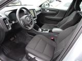 Volvo XC 40 T2 Essential 2WD - Volvo XC40 Essential mit Benzin-Antrieb