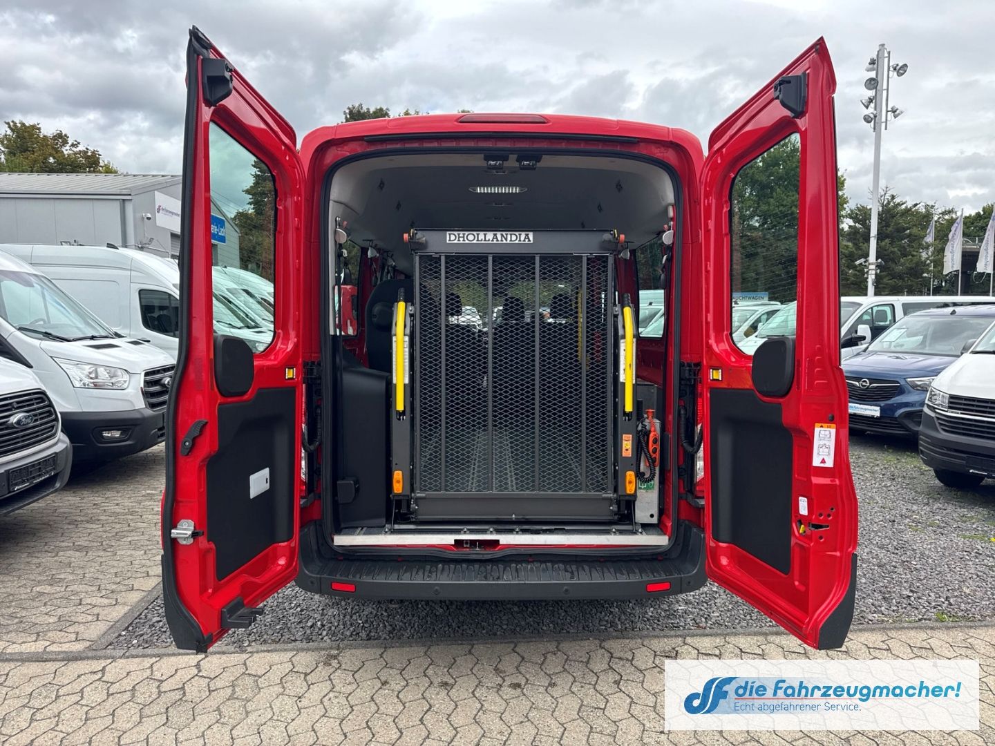 Fahrzeugabbildung Ford Transit Kombi 350 L3 2.2 TDCi DPF *4394