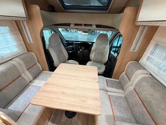 Fahrzeugabbildung Forster T 745 EF Vibe Edition *165PS*Autom.*TV*WLAN*Mark