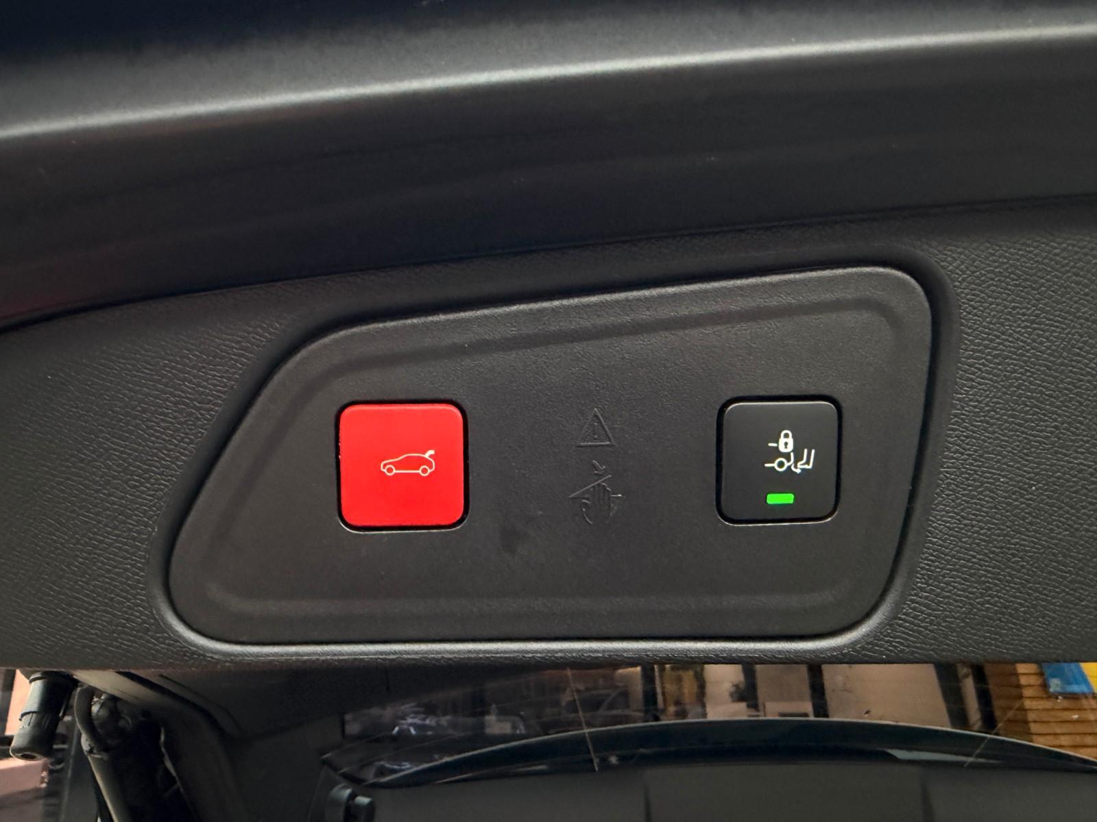 Peugeot 3008 GT/CAM/ACC/SHZ/LED/Sitz+Memory