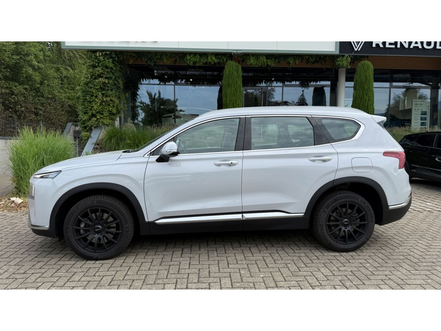 Fahrzeugabbildung Hyundai SANTA FE Trend 4WD LEDER El. PANODACH NAVI LED A