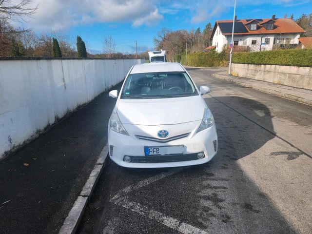 Toyota Prius Plus 2014