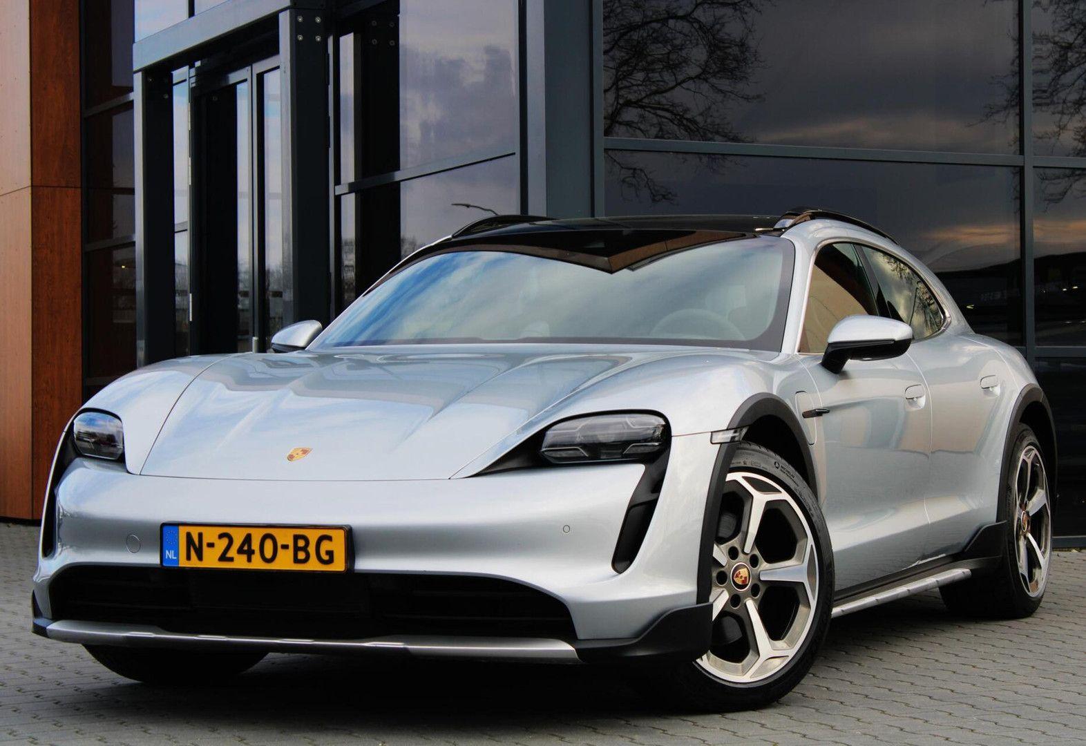 Porsche Taycan Cross Turismo 4S 93kWh | Achterasbesturin