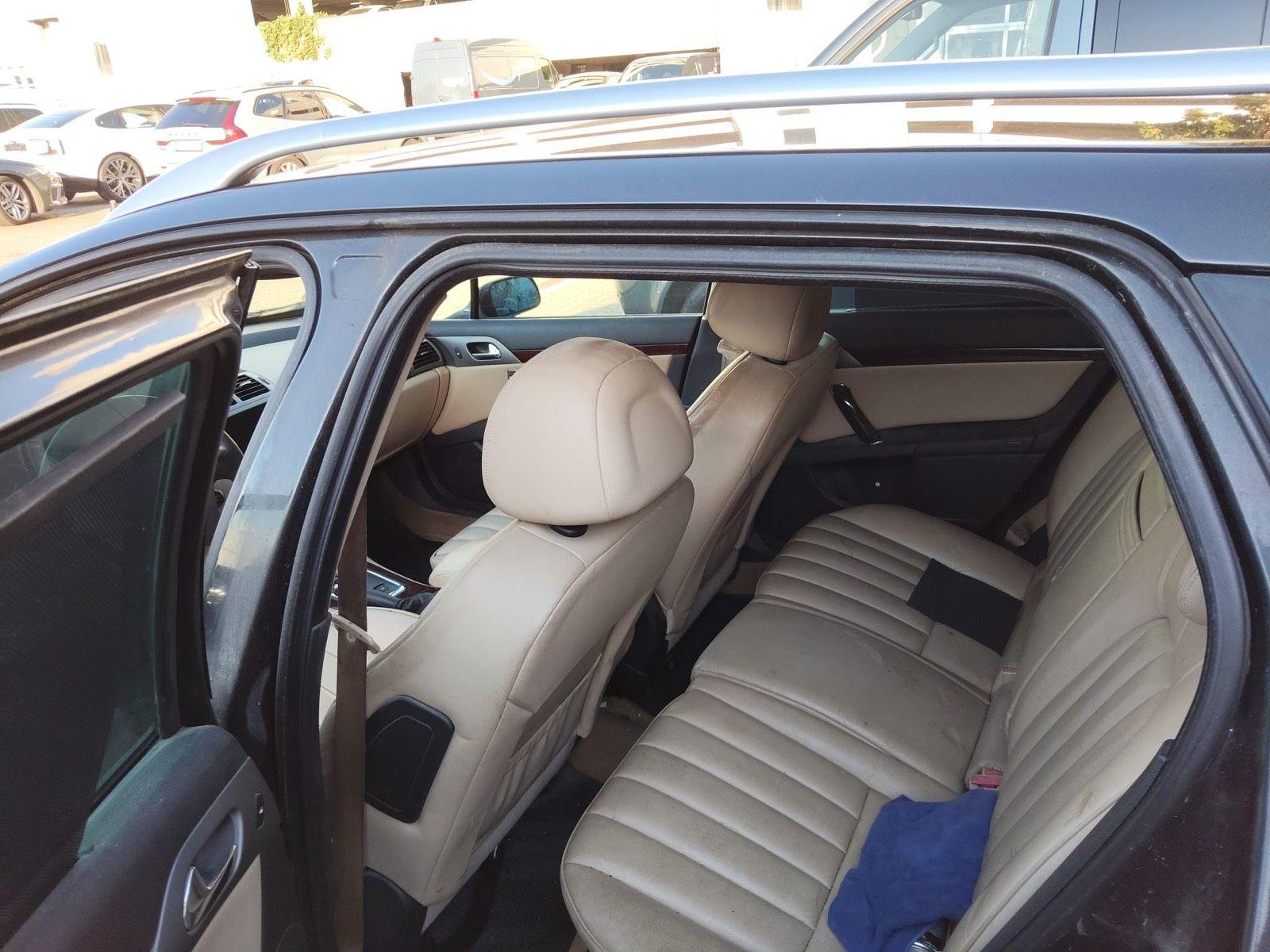 Peugeot 407 2005 — photo 14