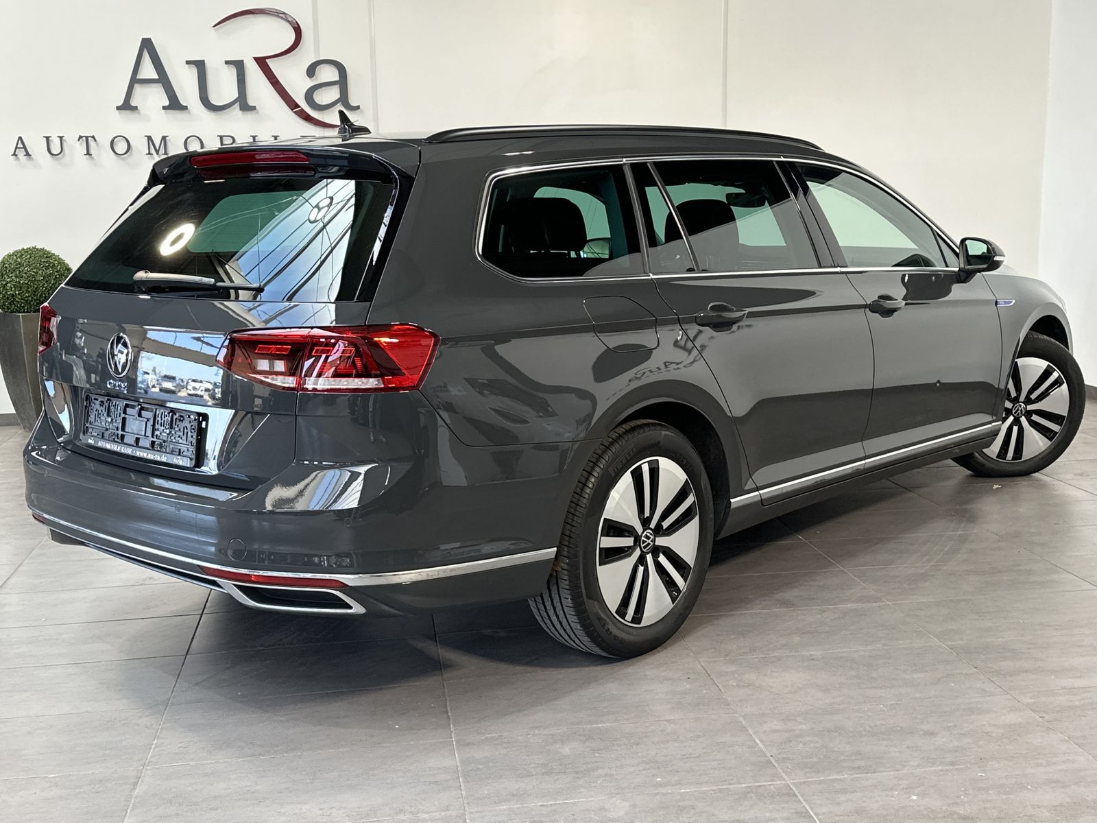 Fahrzeugabbildung Volkswagen Passat GTE 1.4 TSI DSG Hybrid NAV+LED+KAMERA+PP