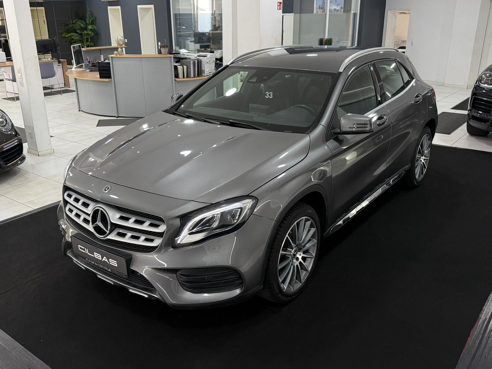 Mercedes-Benz GLA 250 4M AMG-LIN