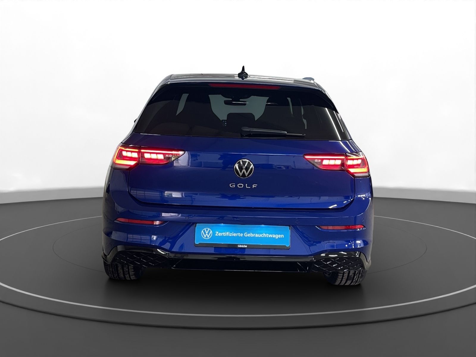 Volkswagen Golf VIII 2.0 TDI R-Line AHK Pano Matrix LM 18 foto 4