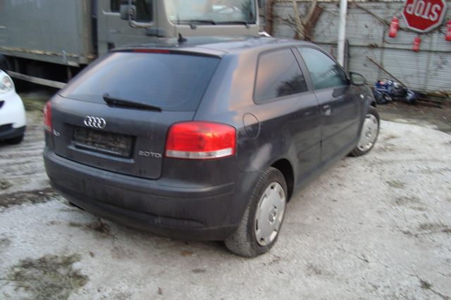 Audi A3 2.0 TDI (DPF) S tronic Ambition