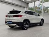 BMW X2 xDrive28i Aut Pano Leder LED Kamera, Garantie - BMW X2 mit Schiebedach