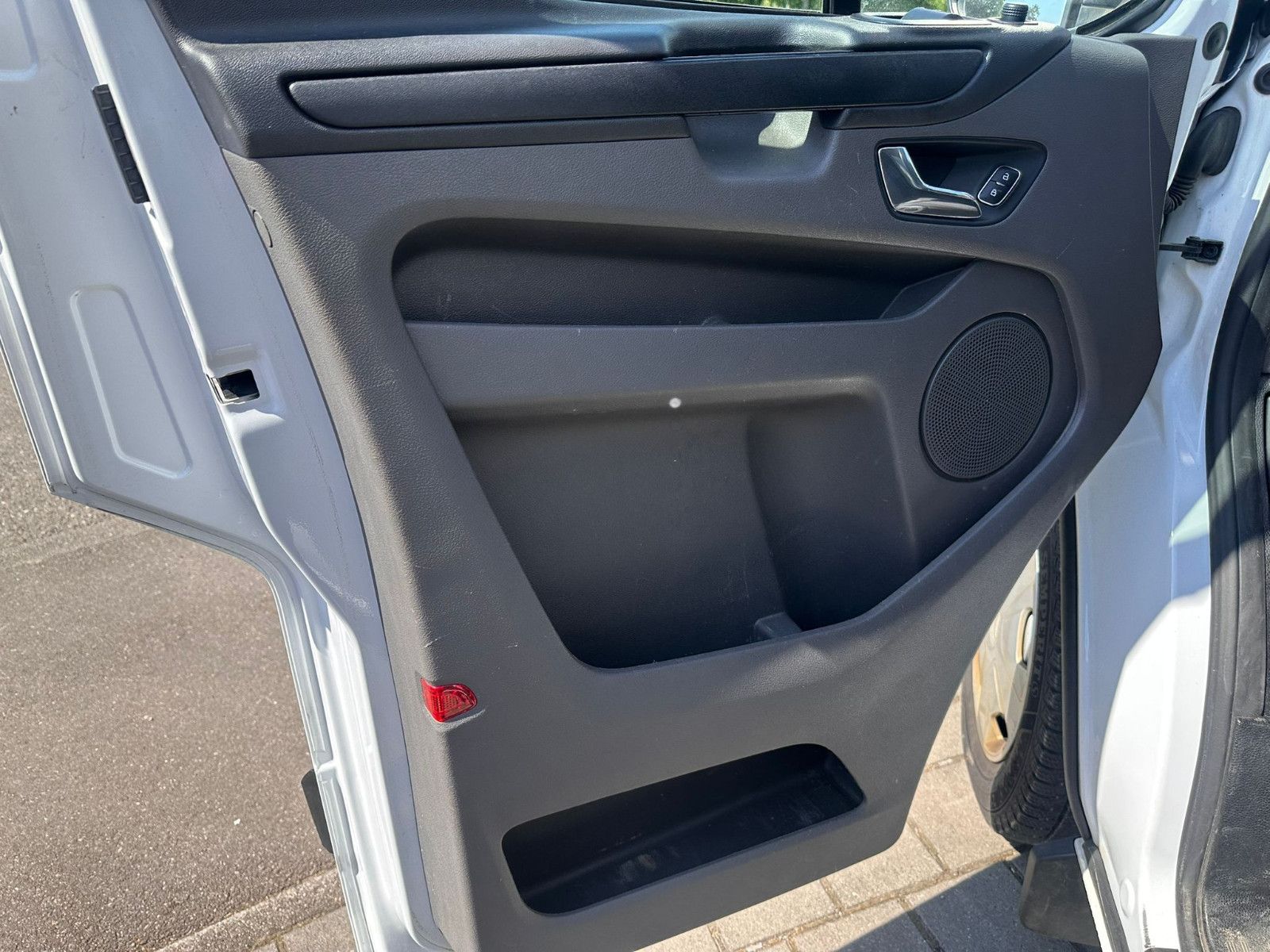Fahrzeugabbildung Ford Ford Transit Custom 320 L2H2 Trend*TEMPO*SH*AHK*