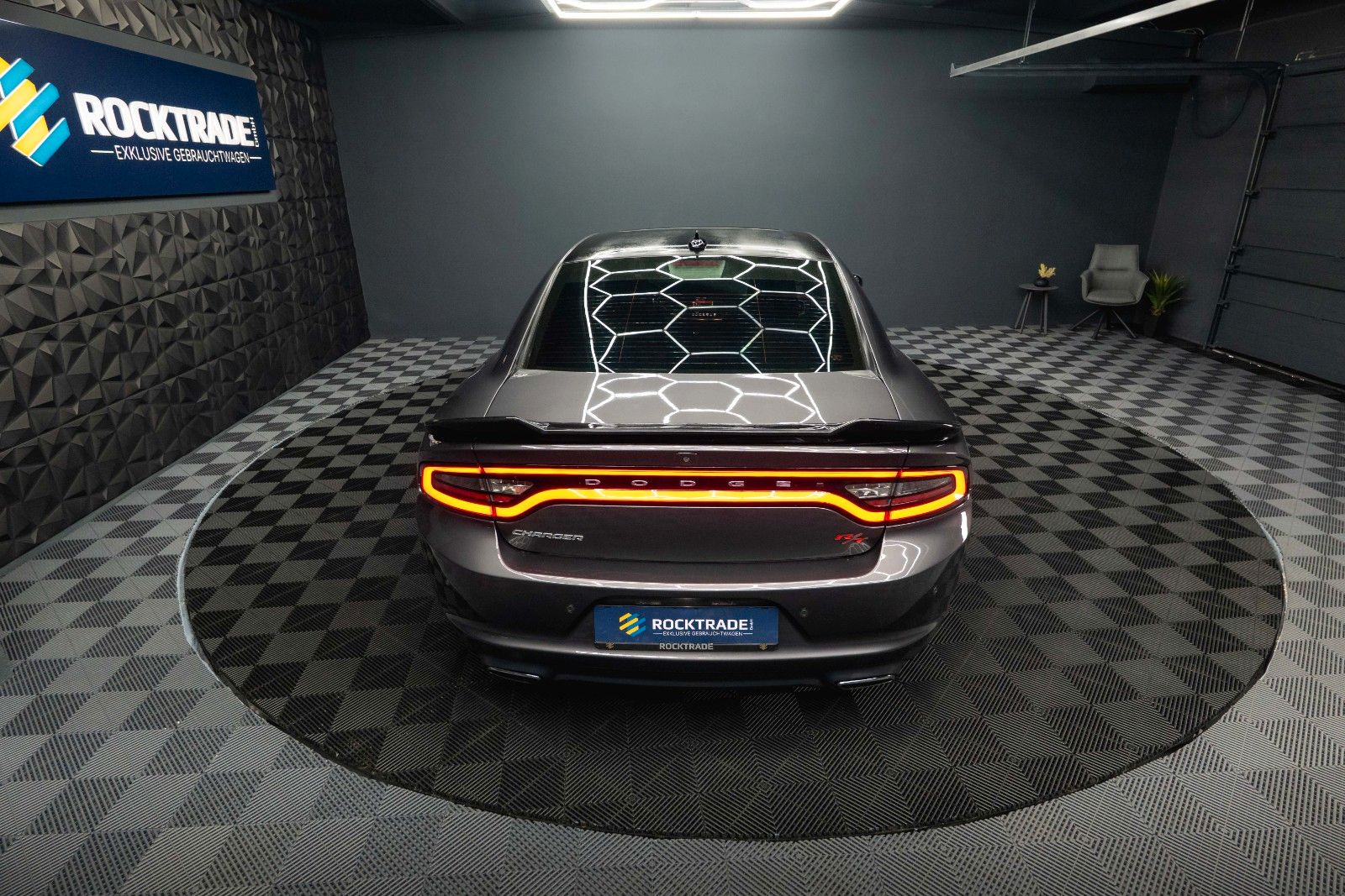 Fahrzeugabbildung Dodge Charger 5.7 V8 HEMI R/T+ Full Options *ACC*LED*