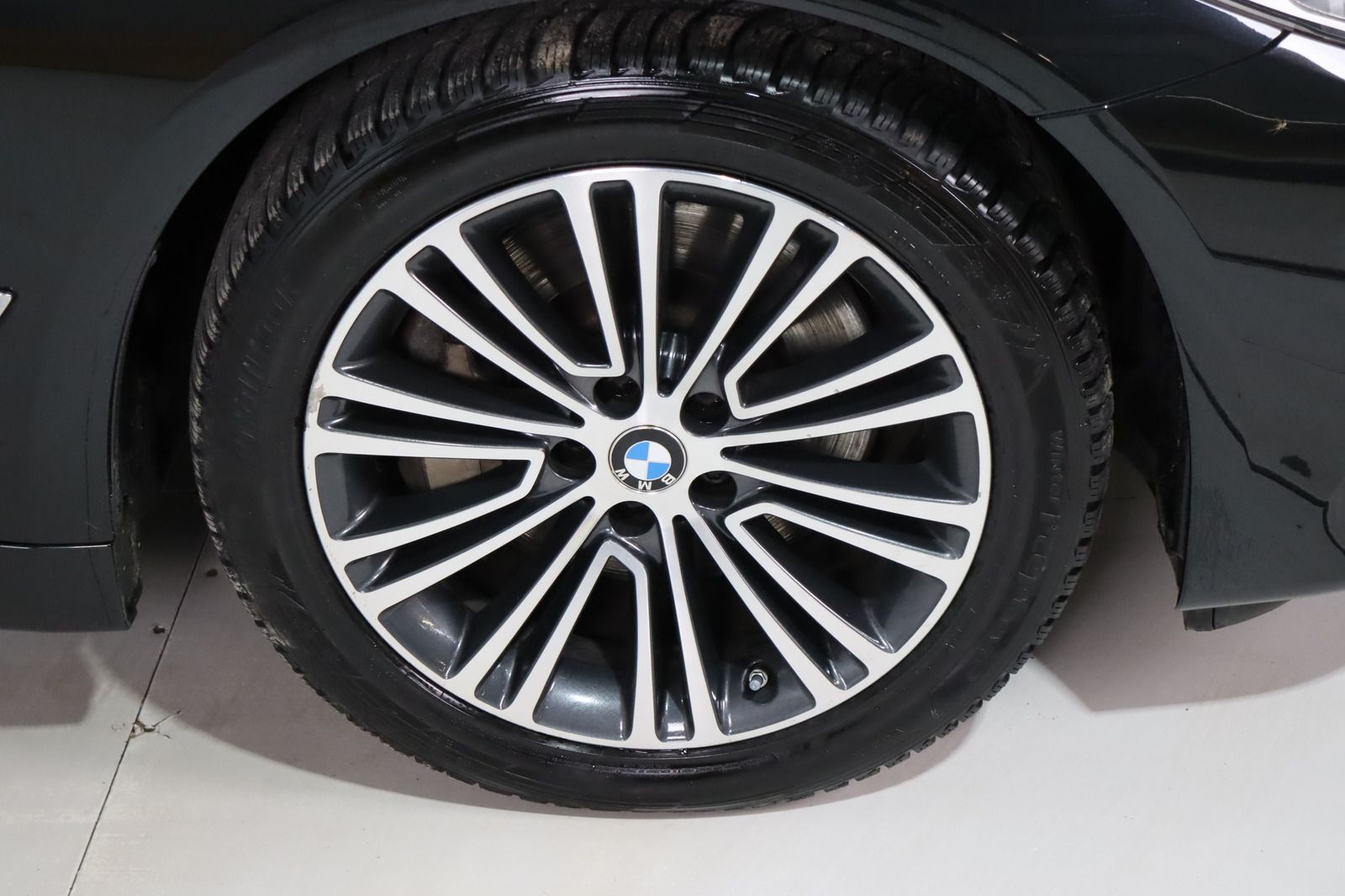 Fahrzeugabbildung BMW 530 d xDrive Sport Line * LED * HUD * Touring