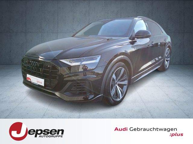 Audi Q8 SUV 55 TFSI qu. tiptr. HUD Luft PANO AHK 21´