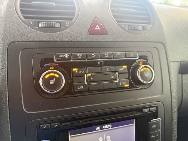 Volkswagen Caddy Maxi 2.0TDI DSG NAVI STANDHZG AHK 7SITZ