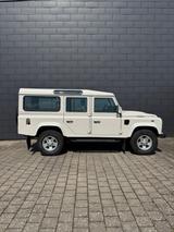 Land Rover Defender 110 Td4 Station Wagon E  - gebrauchte Land Rover Defender aus dem Jahr 2010