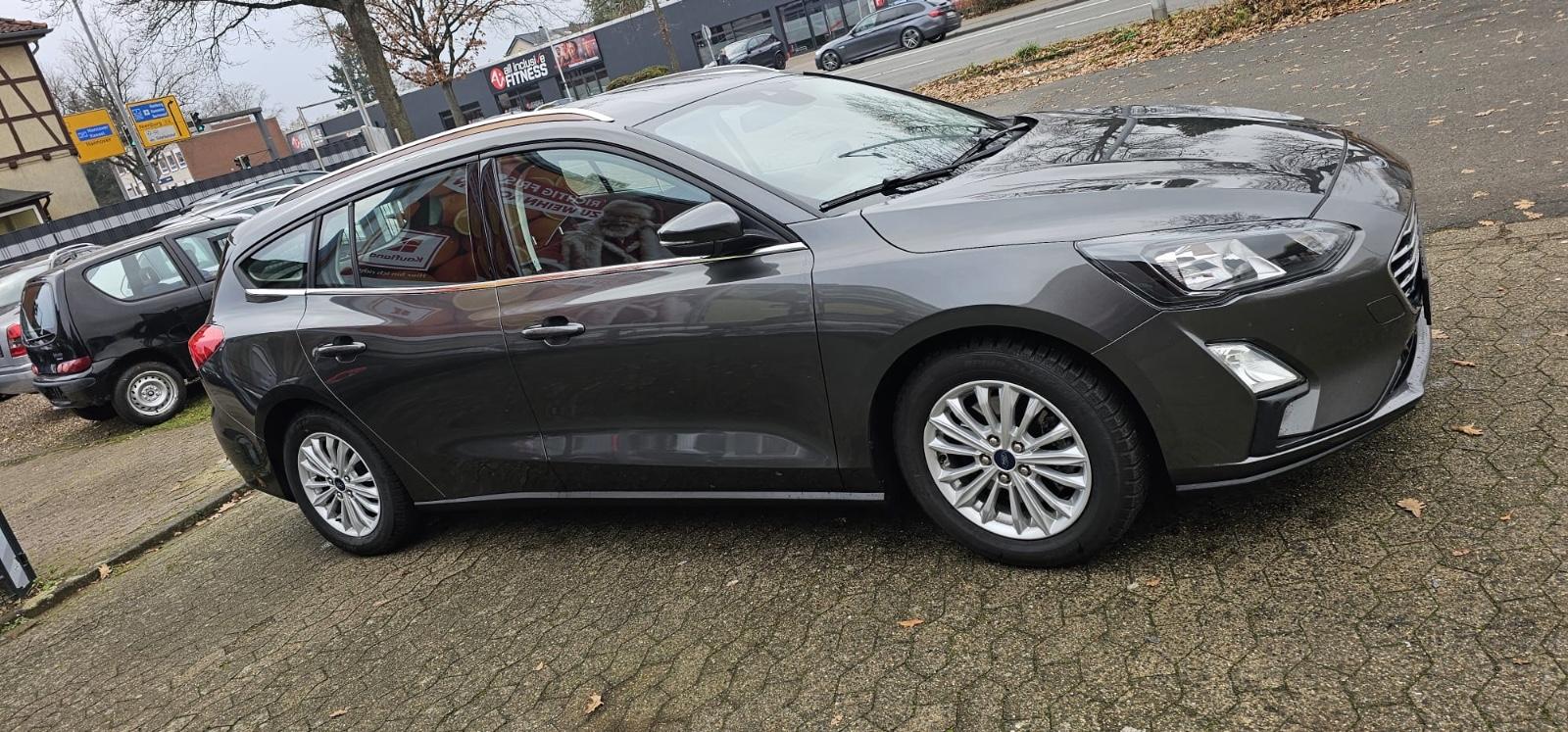 Ford Focus Turnier Titanium