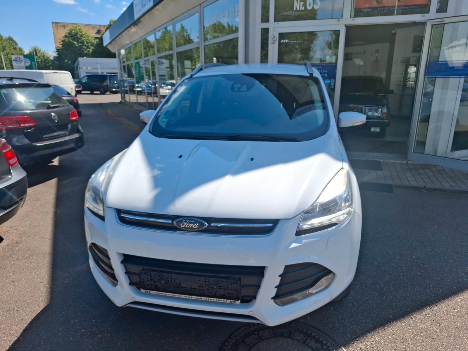 Ford Kuga Titanium,4X4,Automatik,Navi,AHK,