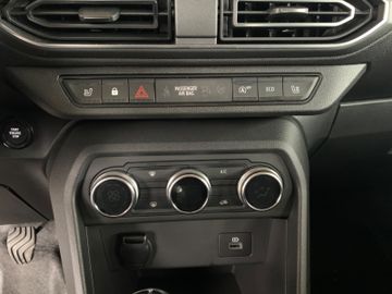 Fahrzeugabbildung Dacia Jogger TCe 110 Extreme 5-Sitzer