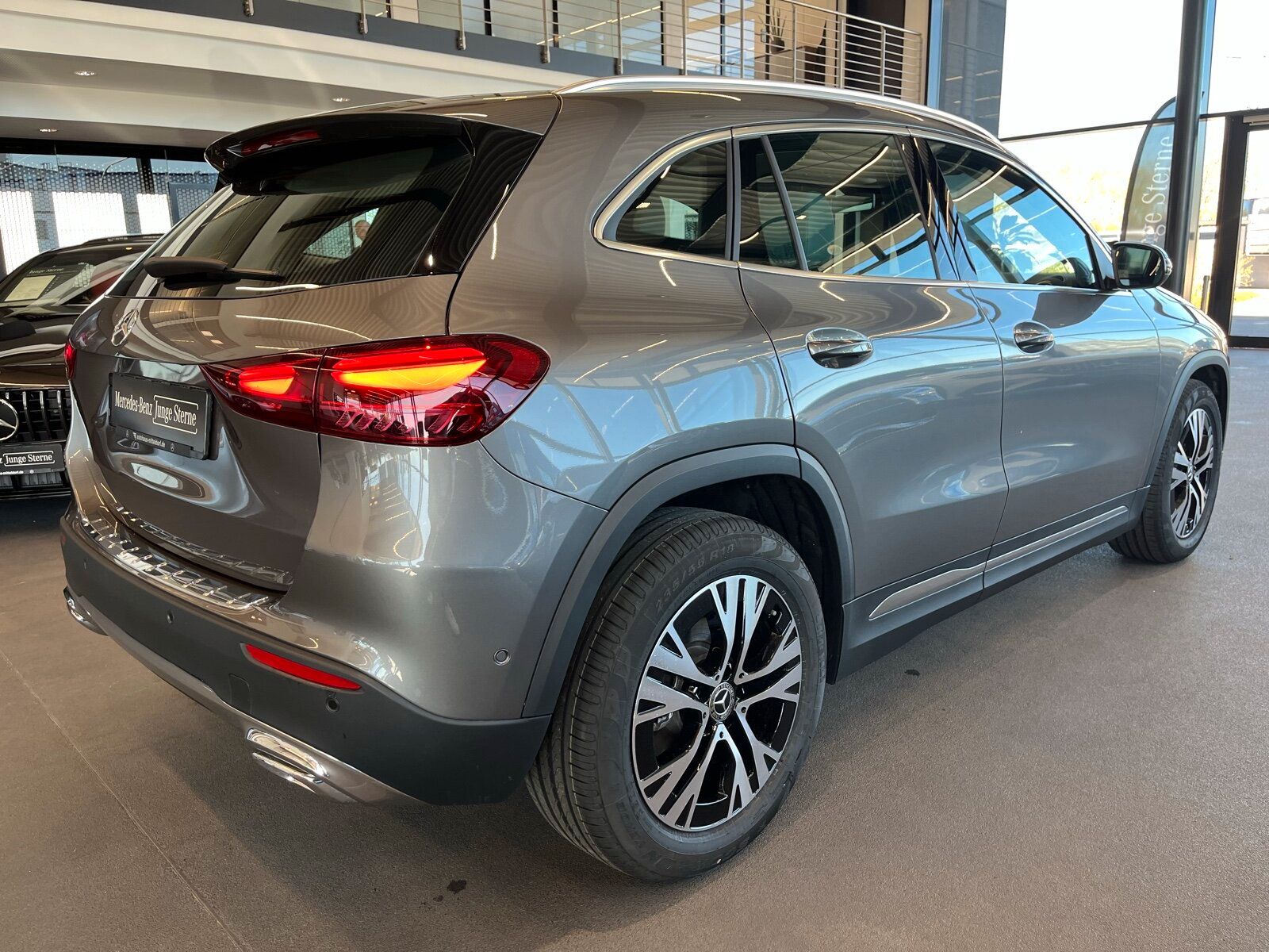 Mercedes-Benz GLA 180 PROGRESSIVE ADVANCED VOLLDIGI WINTERP. foto 4