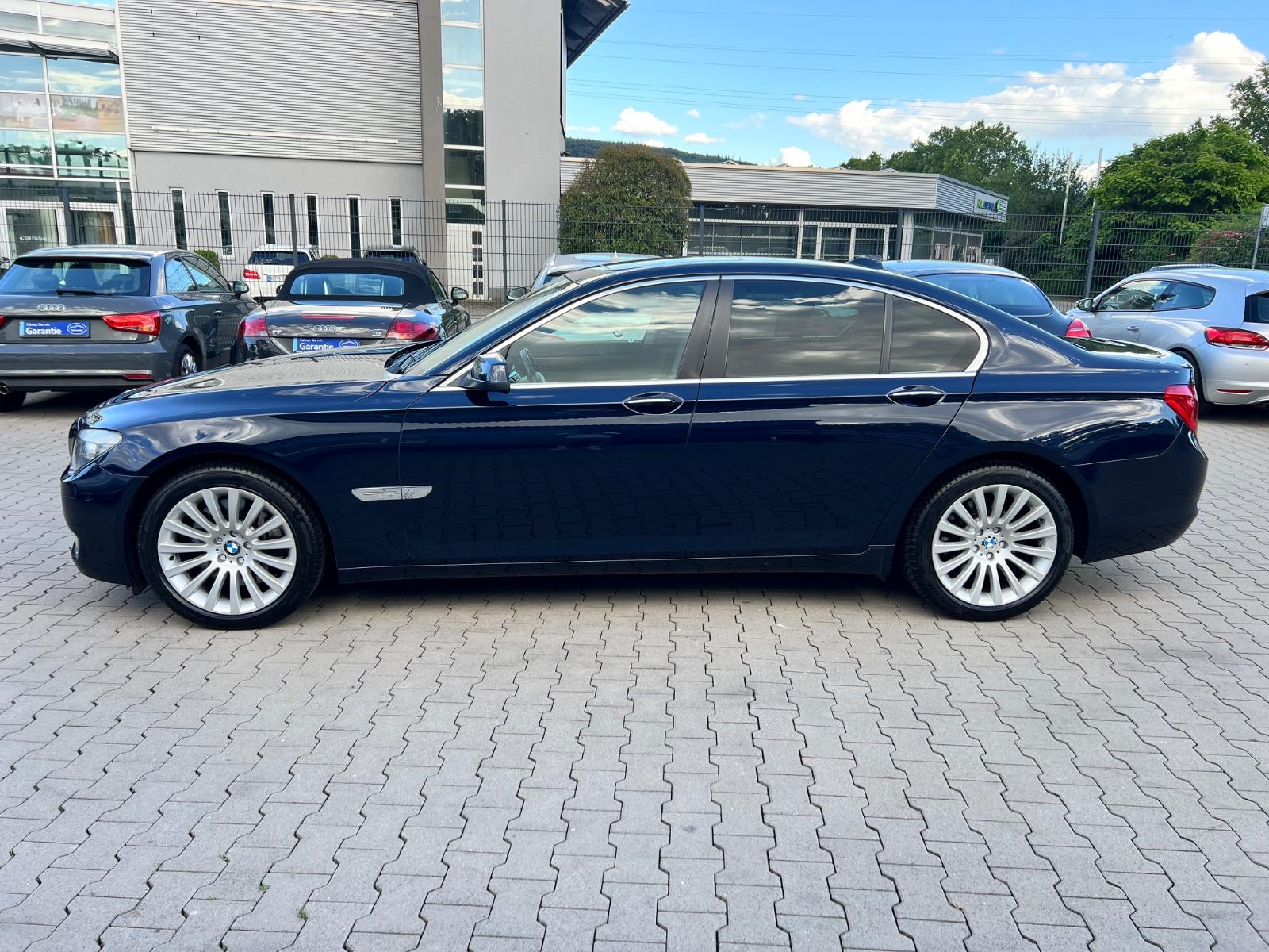 BMW  740I - 326 CV - BVA - HAYON ÉLECTRIQUE