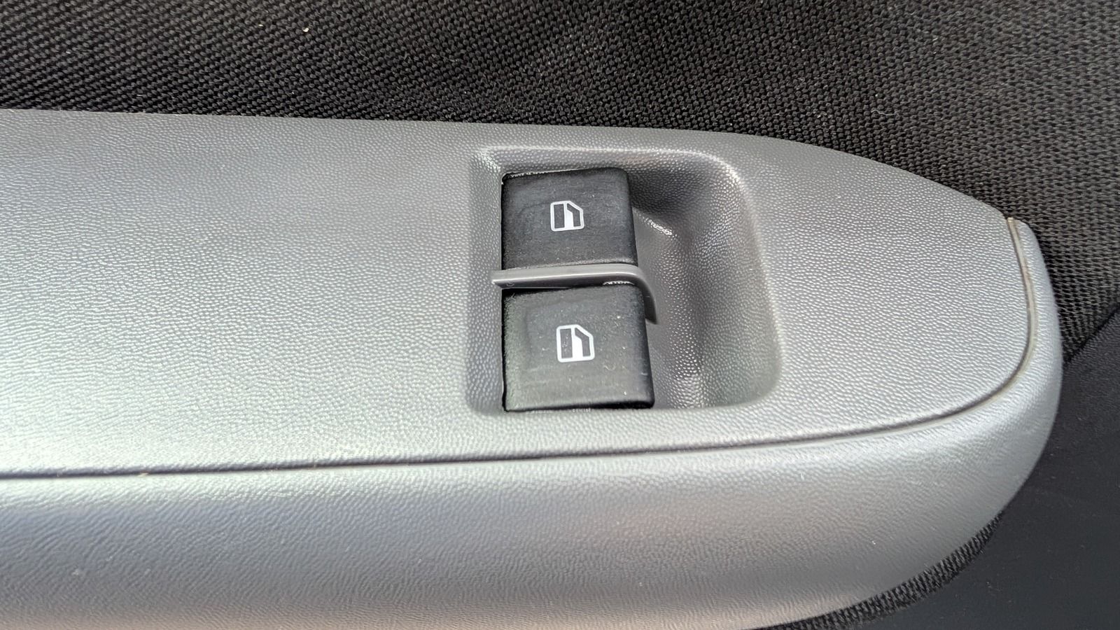 Fahrzeugabbildung SEAT Ibiza 1.4 16V * Klimaaut. * Tempomat * HU 04.27