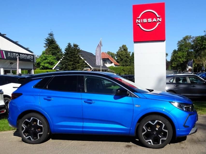 Fahrzeugabbildung Opel Grandland X 1.2 Turbo Ultimate AHK