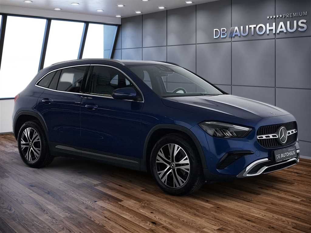 Mercedes-Benz GLA 180 Prgressive Line Advanced DCT Standhz foto 2
