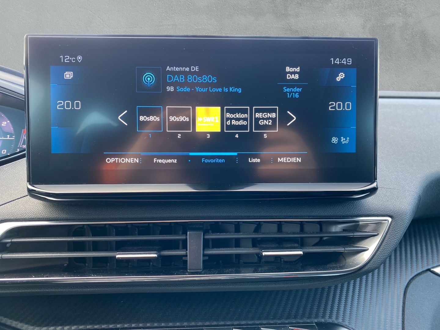 Fahrzeugabbildung Peugeot 3008 Active Pack 1.2 PureTech 130  EAT8 EU6d dig