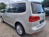 Volkswagen Touran 1.4 TSI DSG CUP Navi Xenon Kamera EU5 - VW Touran Gebrauchtwagen in Karlsruhe