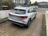 Mercedes-Benz GLA 180 DCT - 16.000km  2. Hand - gebrauchte Mercedes-Benz GLA 180 aus dem Jahr 2021