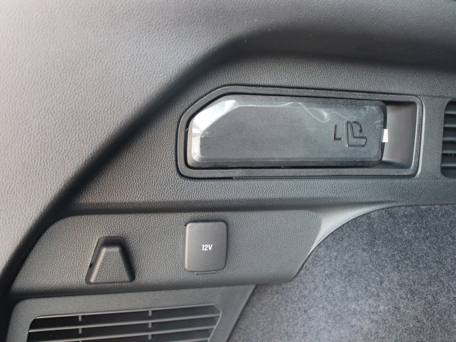 Fahrzeugabbildung Ford Kuga Hybrid ST-Line X
