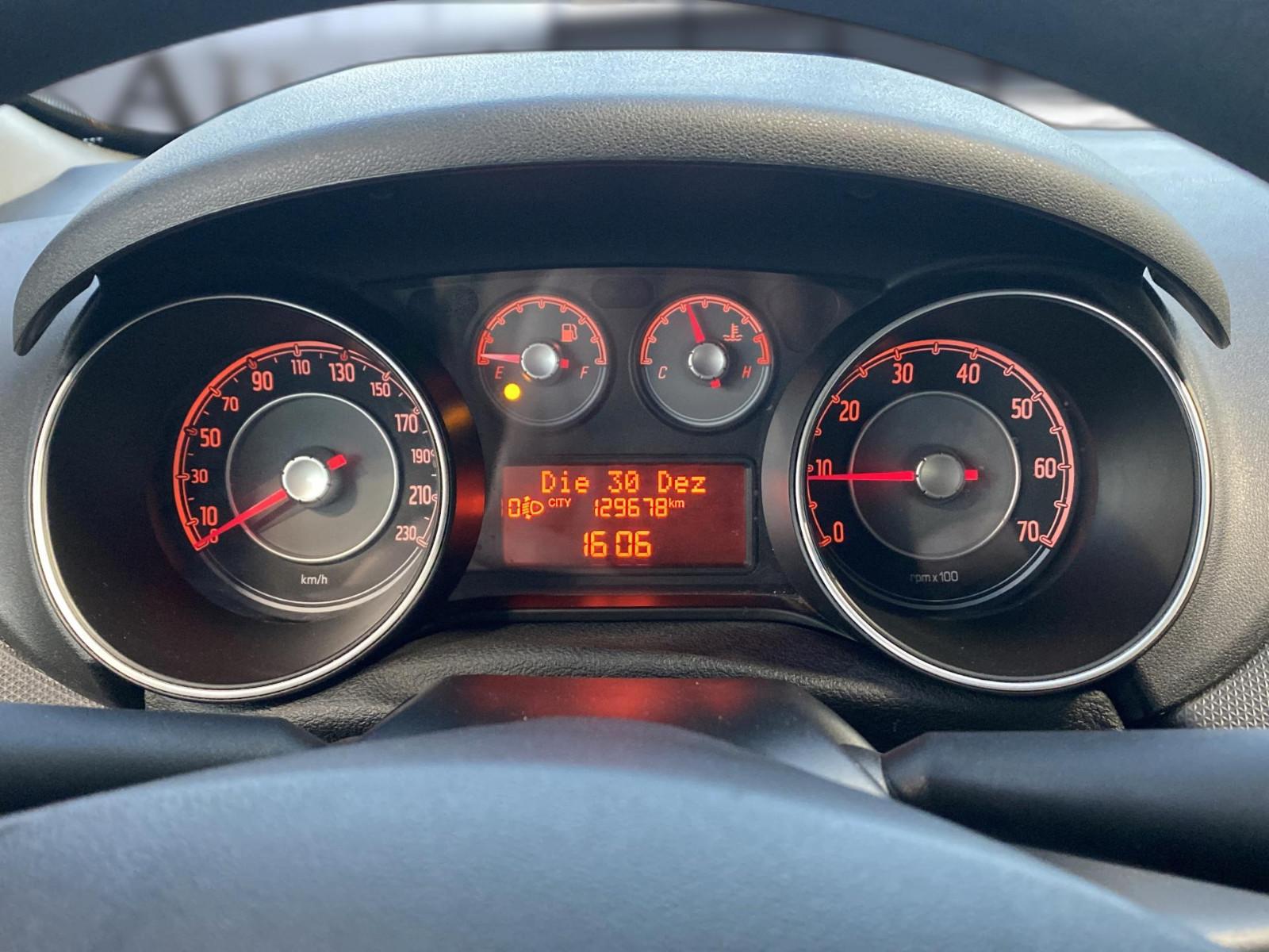 Fiat Punto 1.2 B.  Street Euro 6