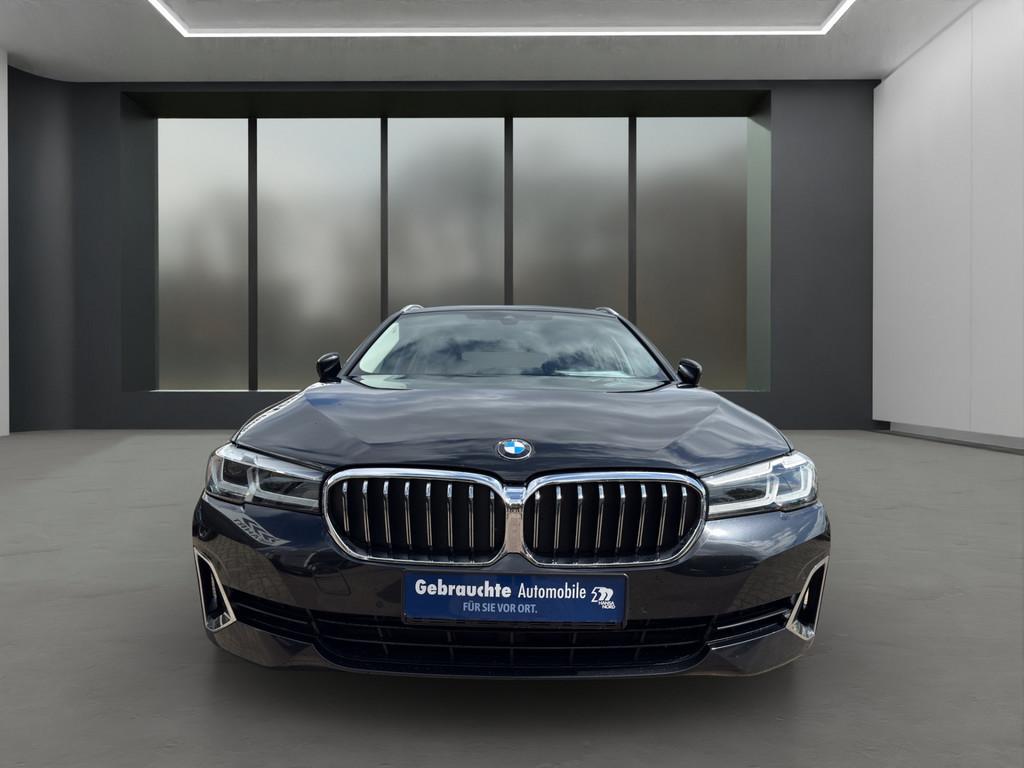 BMW 530d xDrive T. LUXURY LINE LED NAVI HUD PANO AHK