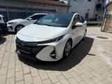 Toyota Prius 1.8-l-VVT-i Plug-in - Toyota Prius: V