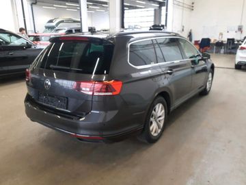 Volkswagen Passat Variant - 4