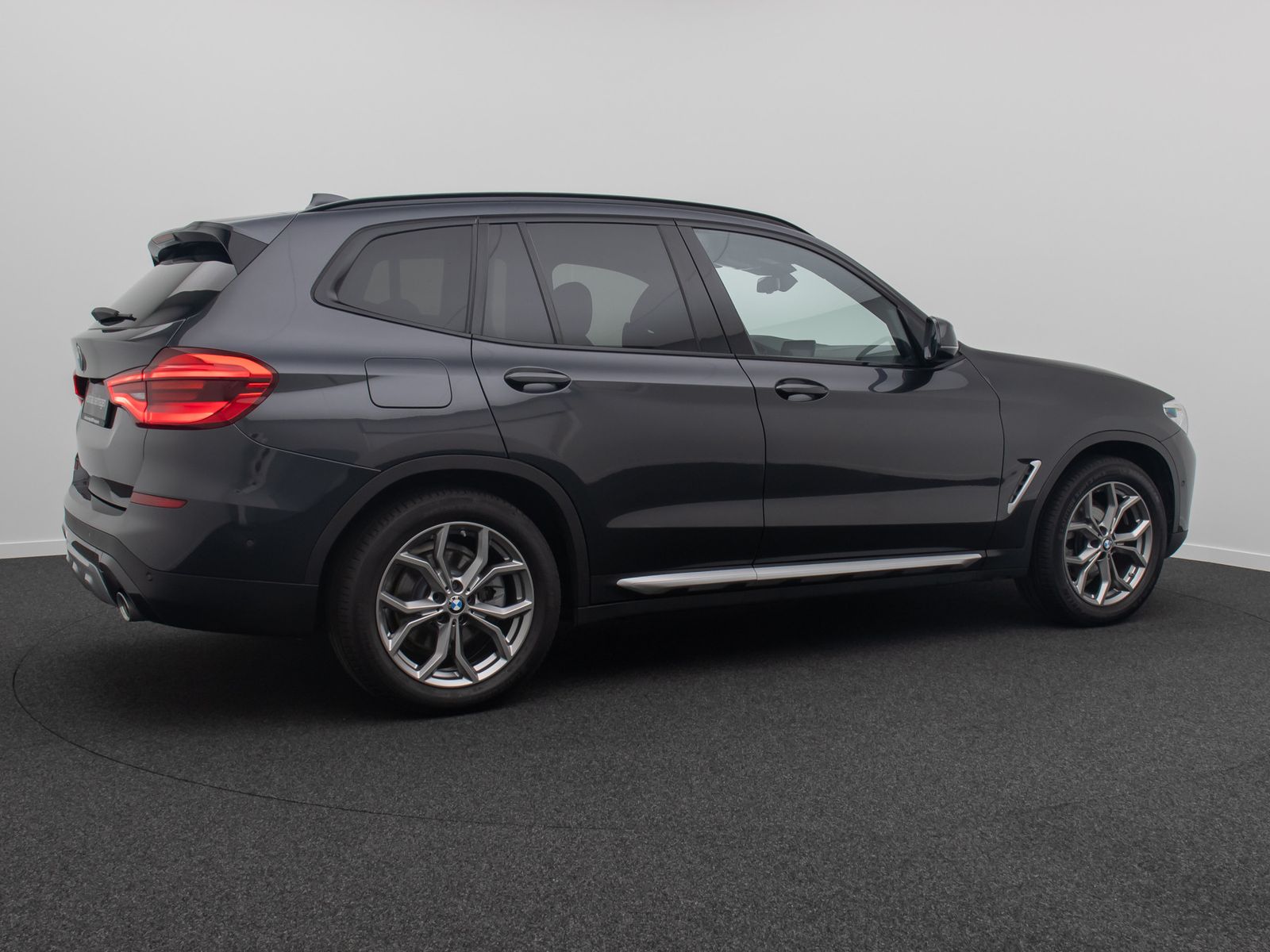 Fahrzeugabbildung BMW X3 xD20d xLine ACC AHK Kamera DisplKey HUD Leder