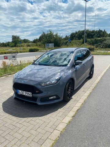 Ford Focus 2,0 EB ST Leder-Sport-Paket Turnier ST