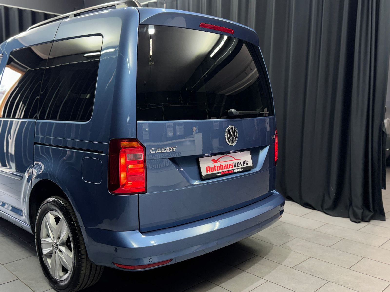 Fahrzeugabbildung Volkswagen Caddy PKW Comfortline BMT 1.4 TSI|NAVI|PDC|