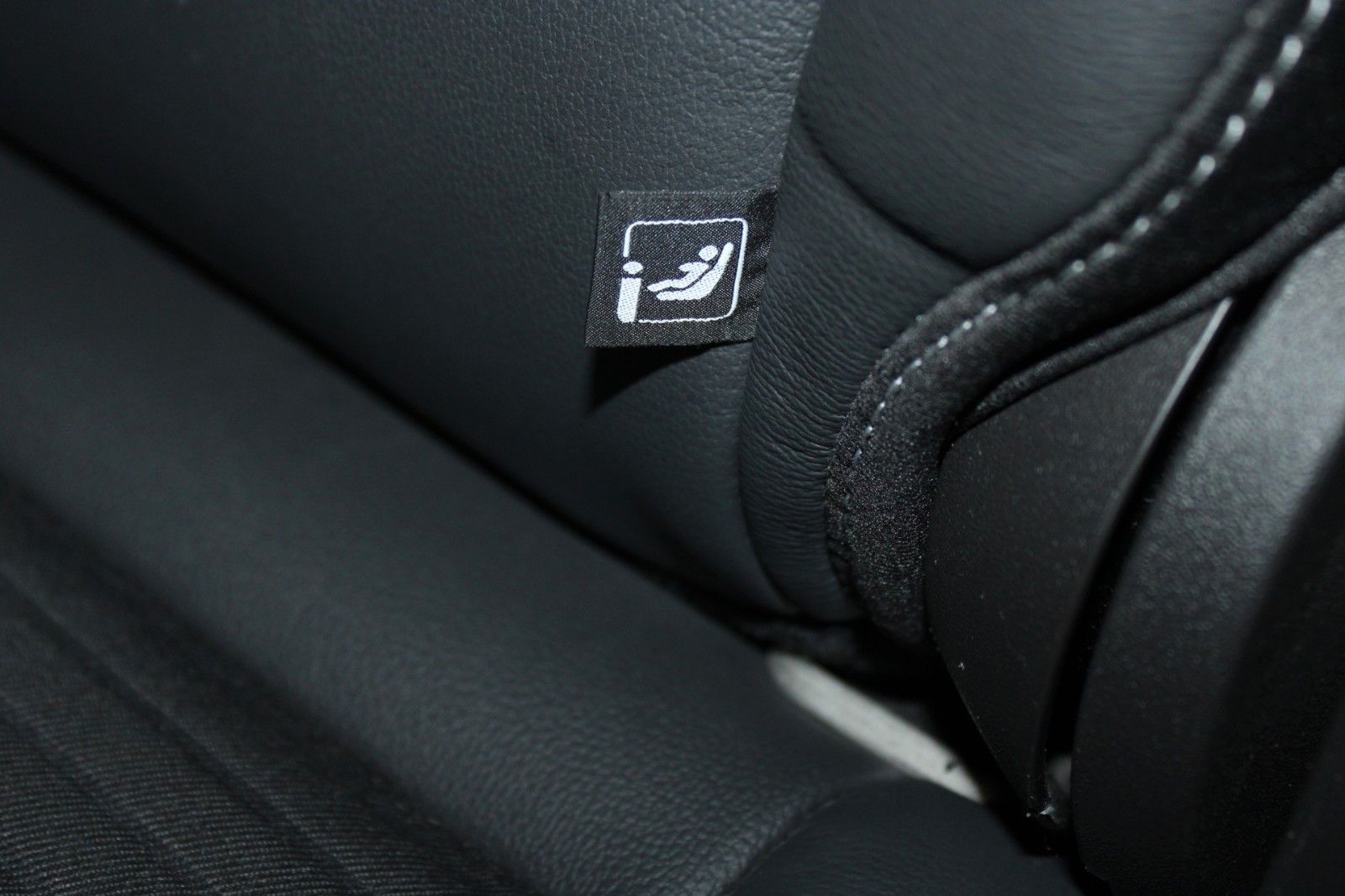 Fahrzeugabbildung Ford Kuga Titanium NAVI WinterPaket el. Heckklappe