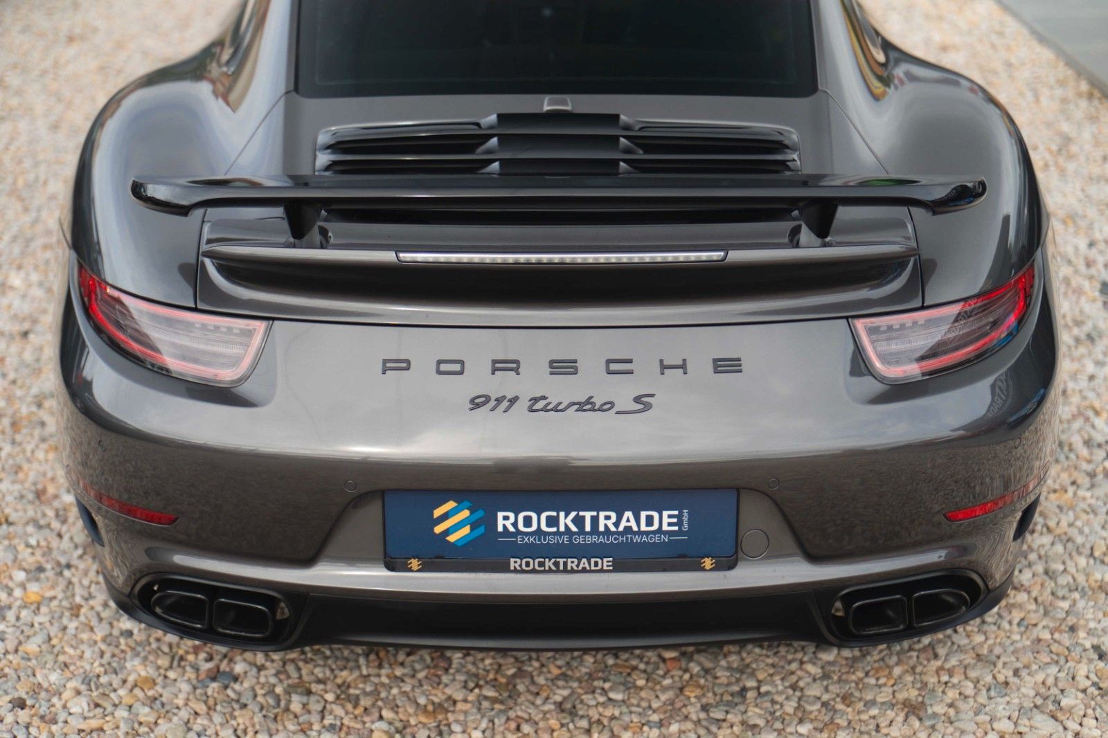 Fahrzeugabbildung Porsche 991 911 Turbo S Coupe Chrono+ | Ceramic | Carbon